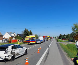 Potworne zderzenie w Ładnej pod Tarnowem. 37-latka nie żyje. Na jej pas zjechała 12-tonowa ciężarówka [ZDJĘCIA]