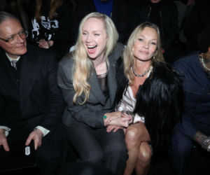 Zamieniła imprezy na jasełka! Kate Moss wzorową parafianką