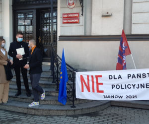 Licealista stanął przed sądem za udział w strajku kobiet