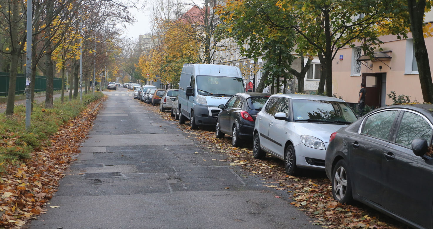 Parkingowa rzeź na Mokotowie. Znikną tysiące miejsc postojowych? 