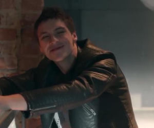 To nie koniec świata 2 sezon odcinek 16 (odc. 3). Aleks (Mikołaj Roznerski)