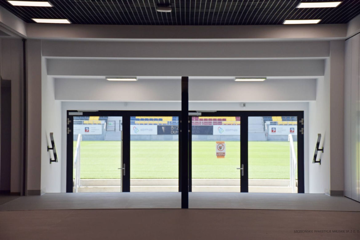 Budowa stadionu w Szczecinie dobiega końca. Trwają prace wykończeniowe i porządkowe