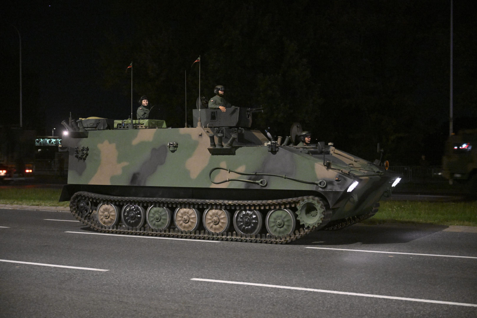 Nocna próba defilady wojskowej w Warszawie 2