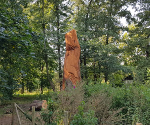 Park Kępa Potocka z nowymi rzeźbami