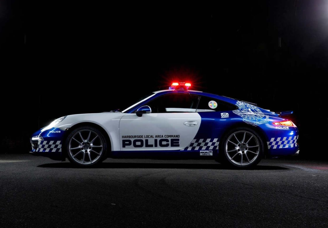 Porsche 911 Carrera jako radiowóz policji w Australii