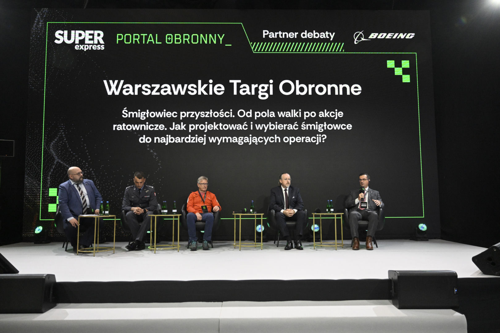 Warszawskie Targi Obronne. Scena Biała. Śmigłowiec przyszłości. Od pola walki po akcje ratownicze. Jak projektować i wybierać śmigłowce do najbardziej wymagających operacji?