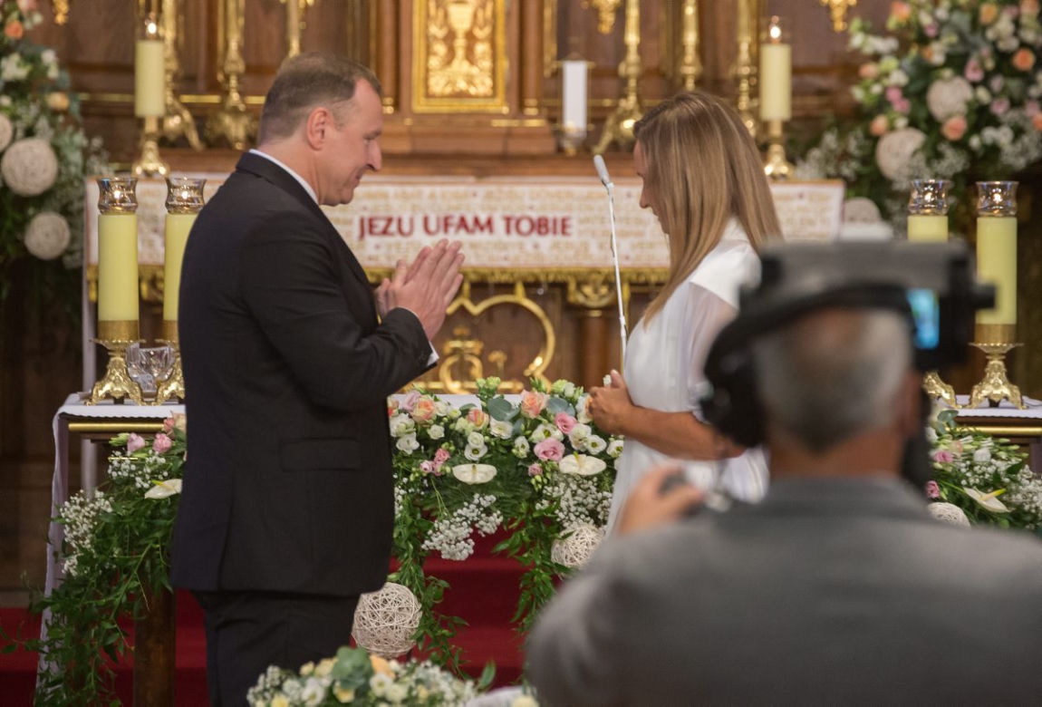 Kaczyński dał Kurskim srebrną cukiernicę
