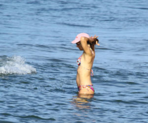 Anna Czartoryska-Niemczycka na plaży