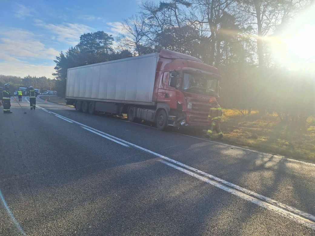 Wypadek na DK 10 w podbydgoskim Przyłubiu! Jedna osoba poszkodowana