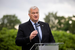Kijów pod ostrzałem rakietowym. Wołodymyr Zełenski potwierdza użycie pocisku Oriesznik