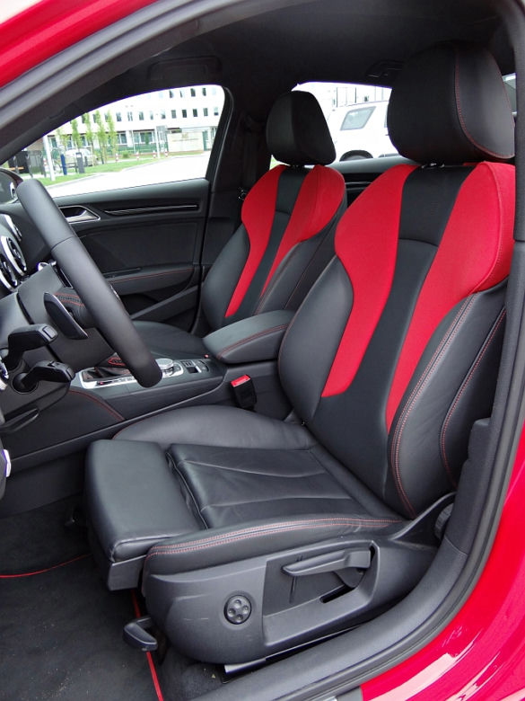 Audi S3 Limousine silnik 2.0 TFSI quattro