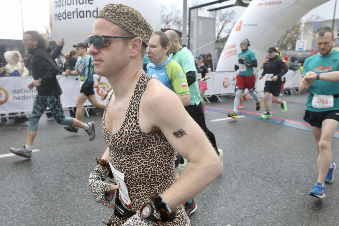 17. Półmaraton Warszawskie. Gigantyczne utrudnienia w stolicy. Ulicami przebiegnie 15 tysięcy osób!