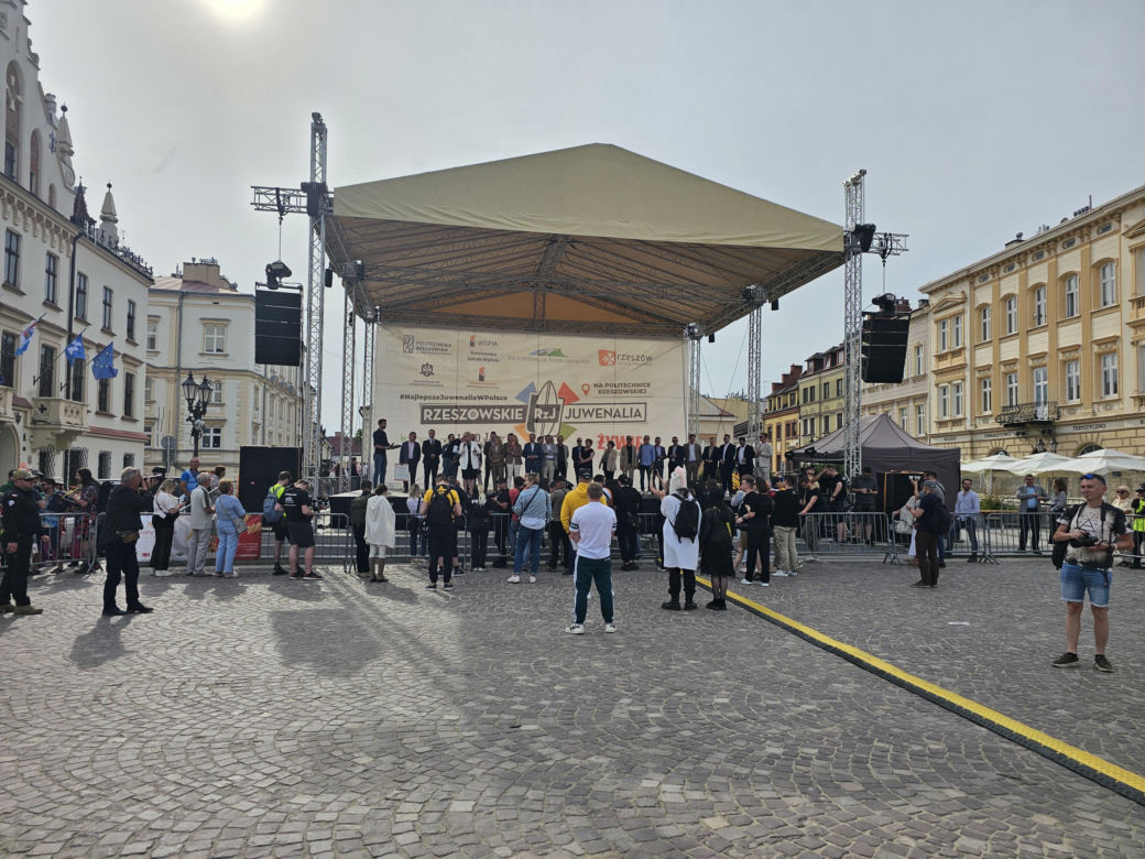 Rzeszowskie Juwenalia 2024. Barwny korowód studentów