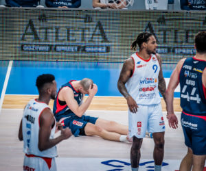 HydroTruck Radom - Twarde Pierniki Toruń 72:59, zdjęcia z meczu Energa Basket Ligi