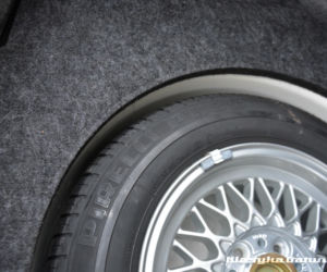 Fabrycznie nowe BMW serii 7 z 1992 roku