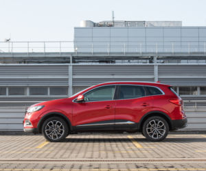 Renault Kadjar TCe 140 FAP vs Opel Grandland X 1.5 Diesel 130 KM Start/Stop AT8