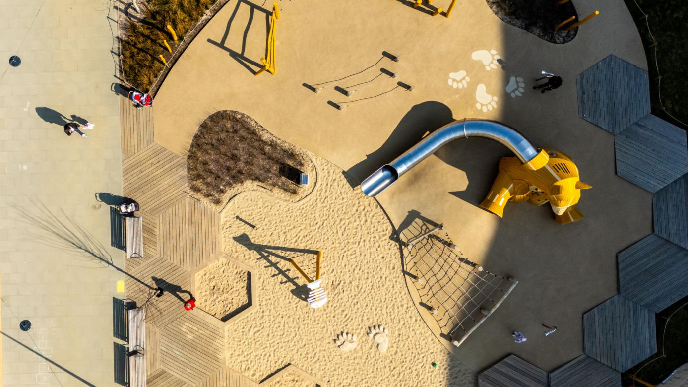 Park nad Południową Obwodnicą Warszawy w marcu 2026 r.