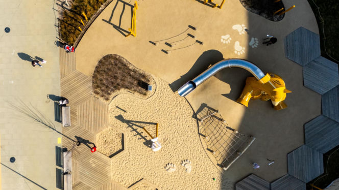 Park nad Południową Obwodnicą Warszawy w marcu 2026 r.