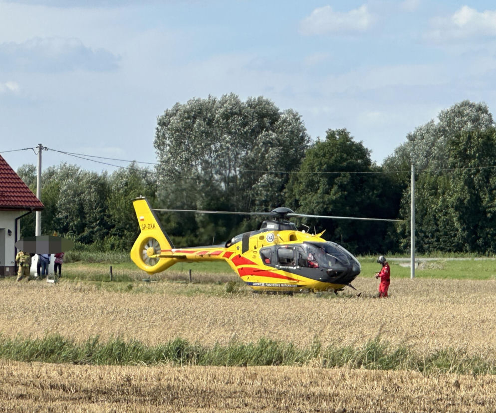 Wypadek spadochroniarza. Runął na pole obok domu