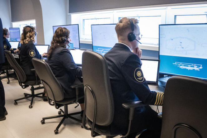 Wieżę lotniczą z Pyrzowic "przeniesiono" do Katowic. Kosztowało to 5 mln zł. Cel? Edukacja