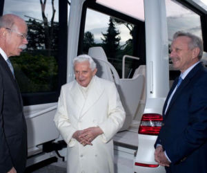 Mercedes-Benz Klasy M papamobile