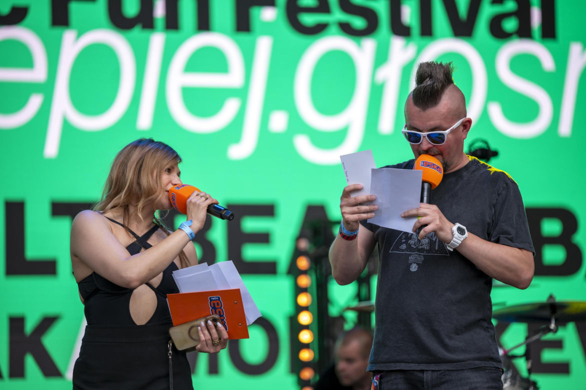 Zespół Nadmiar na scenie Sosnowiec Fun Festival