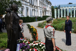 Marta Nawrocka w hołdzie Bohaterkom Powstania Warszawskiego