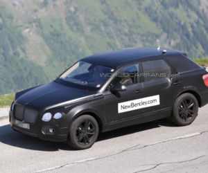 Bentley SUV 2016