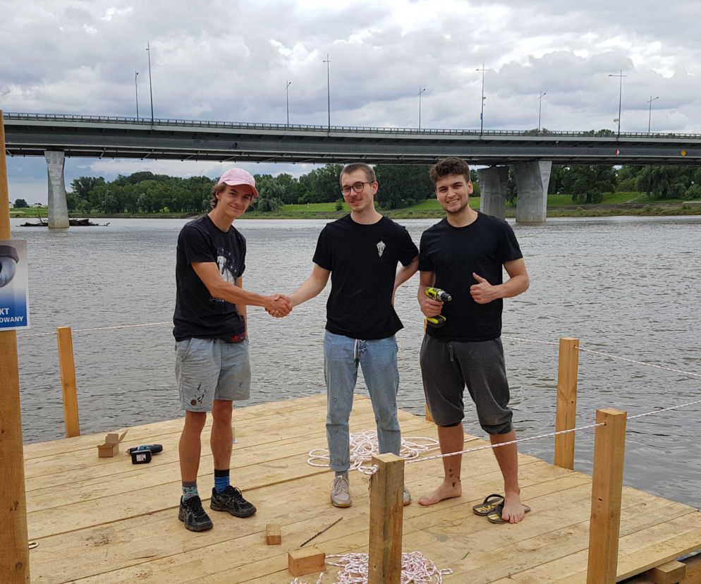 Popłyną na tratwie z Warszawy do Gdańska! Szalony pomysł studentów ze stolicy