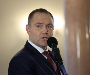 Demontaż okrągłego stołu w Pałacu Prezydenckim