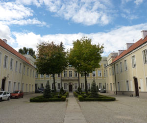 Dom Arcybiskupów Warszawskich