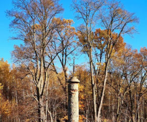Kolumna z 1843 roku stanęła na drodze obwodnicy. Kryła historię zburzonego kościoła