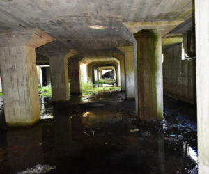 Tajemnicza podziemna hala w woj. warmińsko-mazurskim. Nikt nie wie, co tam się znajdowało