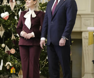 Marta Nawrocka w czerwieni