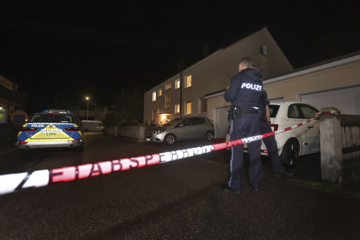 Niemcy. Makabryczny finał sąsiedzkiej sprzeczki. W strzelaninie zginęły trzy osoby