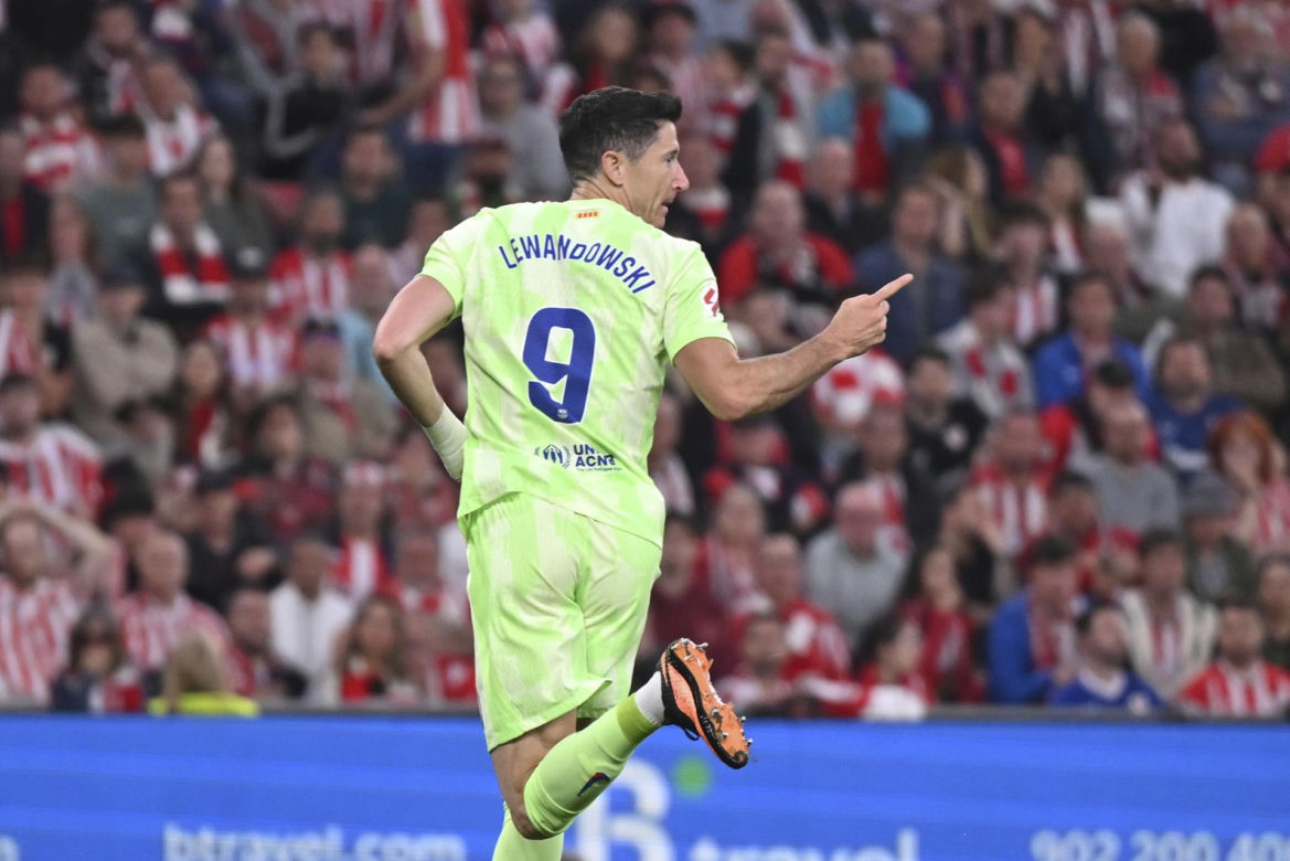 Lewandowski i Szczęsny w Kyoto