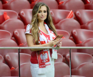 Modelka Izabela Zalech na meczu Polski i nie tylko