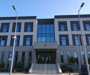 Porwał i zgwałcił dziewczynkę posiedzi 13 lat