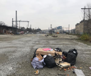 Śmieci na targowisku Świebodzki
