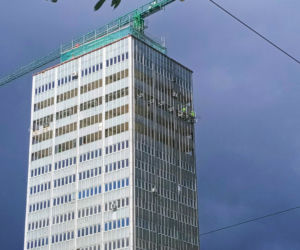 Przebudowa dawnego wieżowca TVP - kwiecień 2021