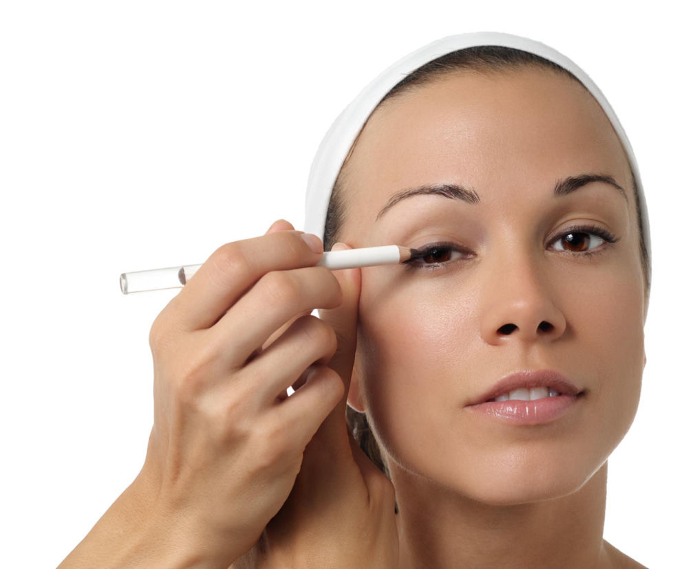 Kosztuje grosze, a działa jak lifting. Zapomniany produkt z kosmetyczki odmieni twoje spojrzenie