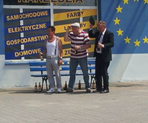 Ranczo 9 sezon za kulisami. Solejuk (Sylwester Maciejewski), Hadziuk (Bogdan Kalus), Pietrek (Piotr Pręgowski)