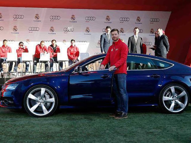 Xabi Alonso - Audi S7