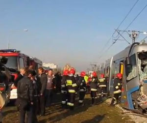 WROCŁAW: Zderzenie trzech TRAMWAJÓW, 21 osób RANNYCH 