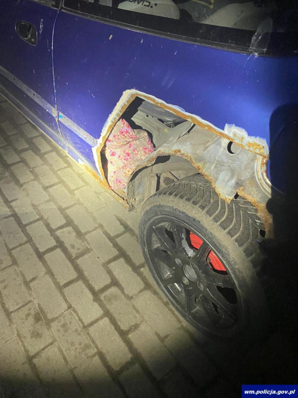 Takim autem jeździł po mieście. Przeróbki tłumaczył przygotowaniami do rajdu [ZDJĘCIA]