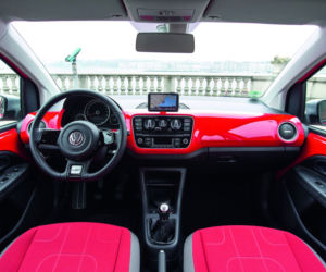 Volkswagen cross up!