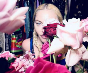 Madonna kończy 63 lata! Młody kochanek obsypał ją klejnotami