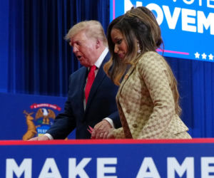 Trump nagle zaczął mówić o pupie! Nie krył zachwytu