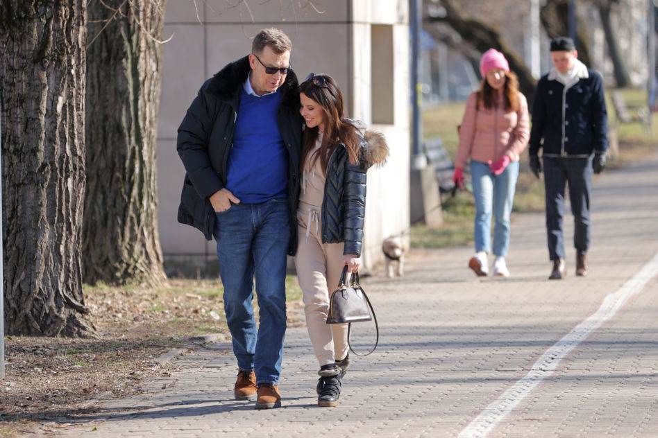 Paulina Koziejowska i Maciej Orłoś na romantycznym spacerze 