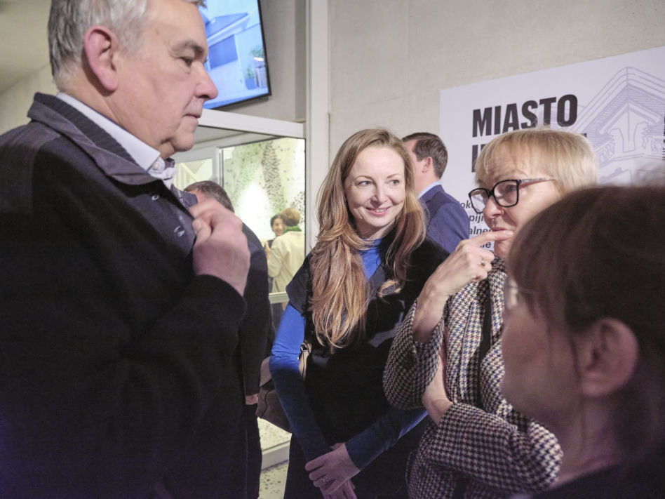 Wernisaż „Archikolaży Ewy P. Porębskiej”: FOTORELACJA